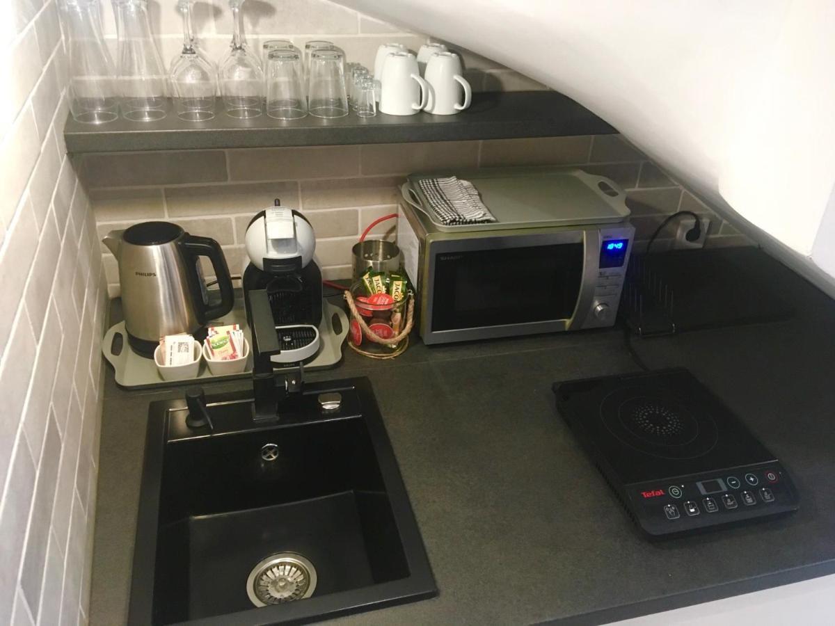 Boroka Apartman Belvaros Veszprém Buitenkant foto