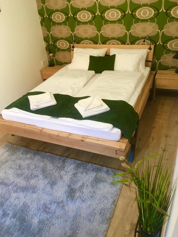 Boroka Apartman Belvaros Veszprém Buitenkant foto