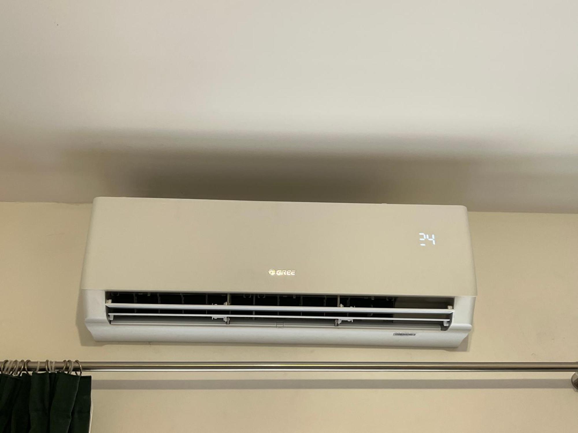 Boroka Apartman Belvaros Veszprém Buitenkant foto